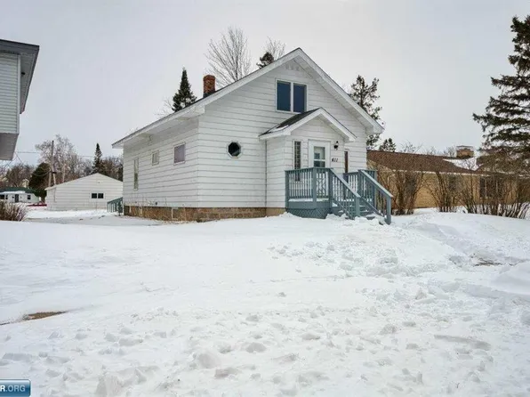 411 9th St NW, Chisholm, MN 55719