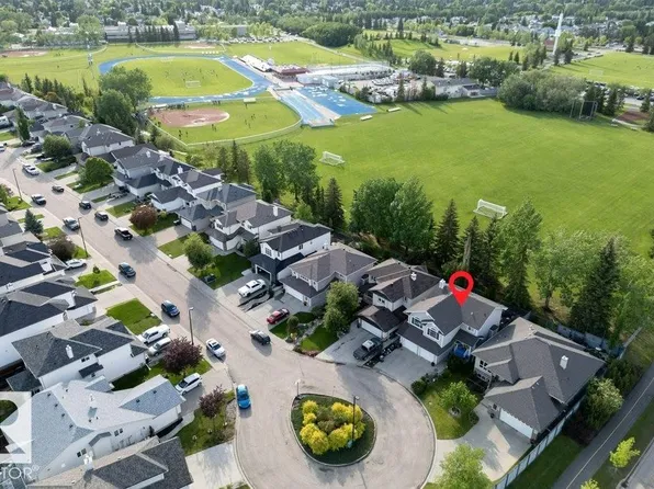 448 Forrest Dr, Strathcona County, AB T8A 6L2