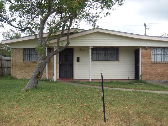 1st image of 1608 E Los Ebanos Blvd