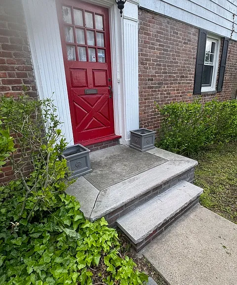 Hanford St — Photo 14