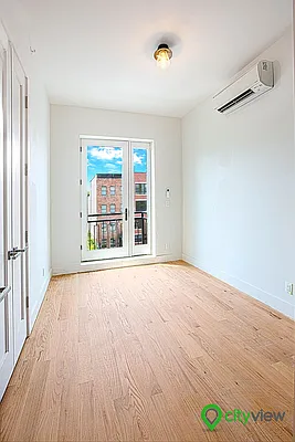 Rented by City View Living | media 31