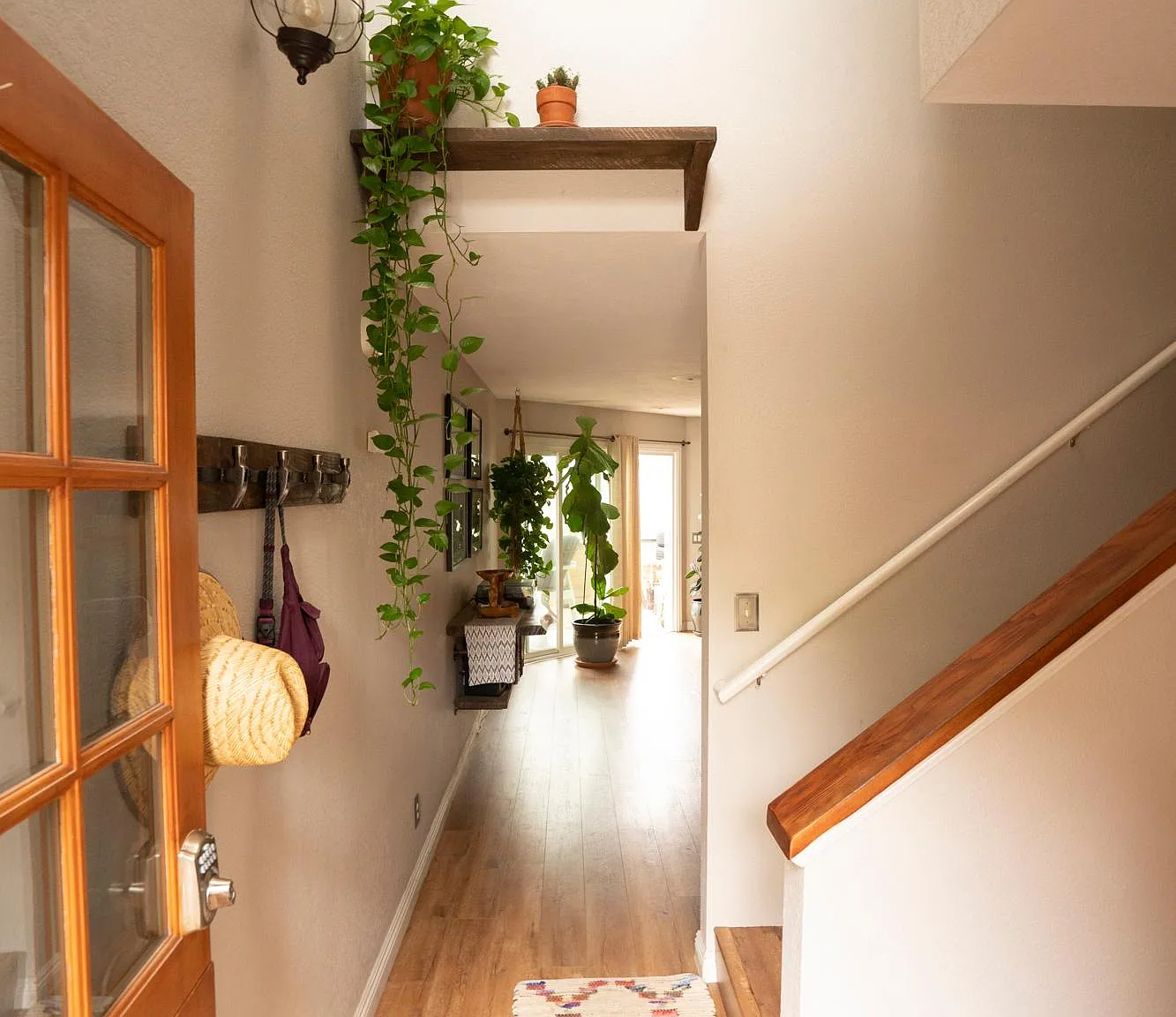 662 Westlake St — Photo 4