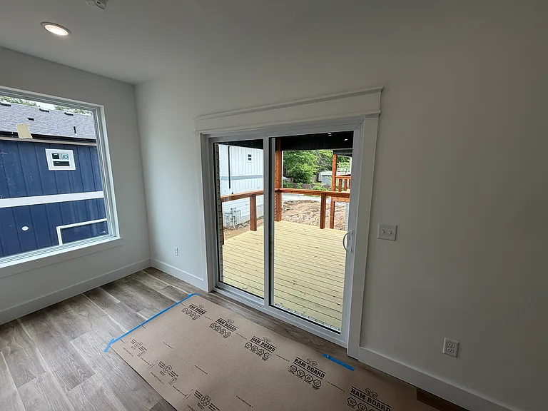906 N Sang Ave — Photo 25