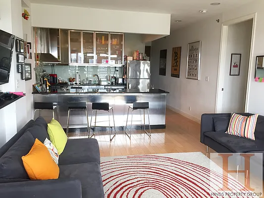 Rented by Hinds Property Group | media 20