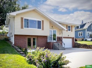 7721 S 42nd St, Bellevue, NE 68147
