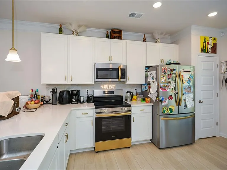 2610 Ravencliff Dr — Photo 15