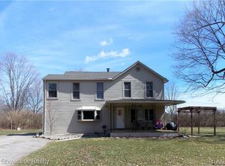 1575 S Hickory Ridge Rd, Milford, MI 48380