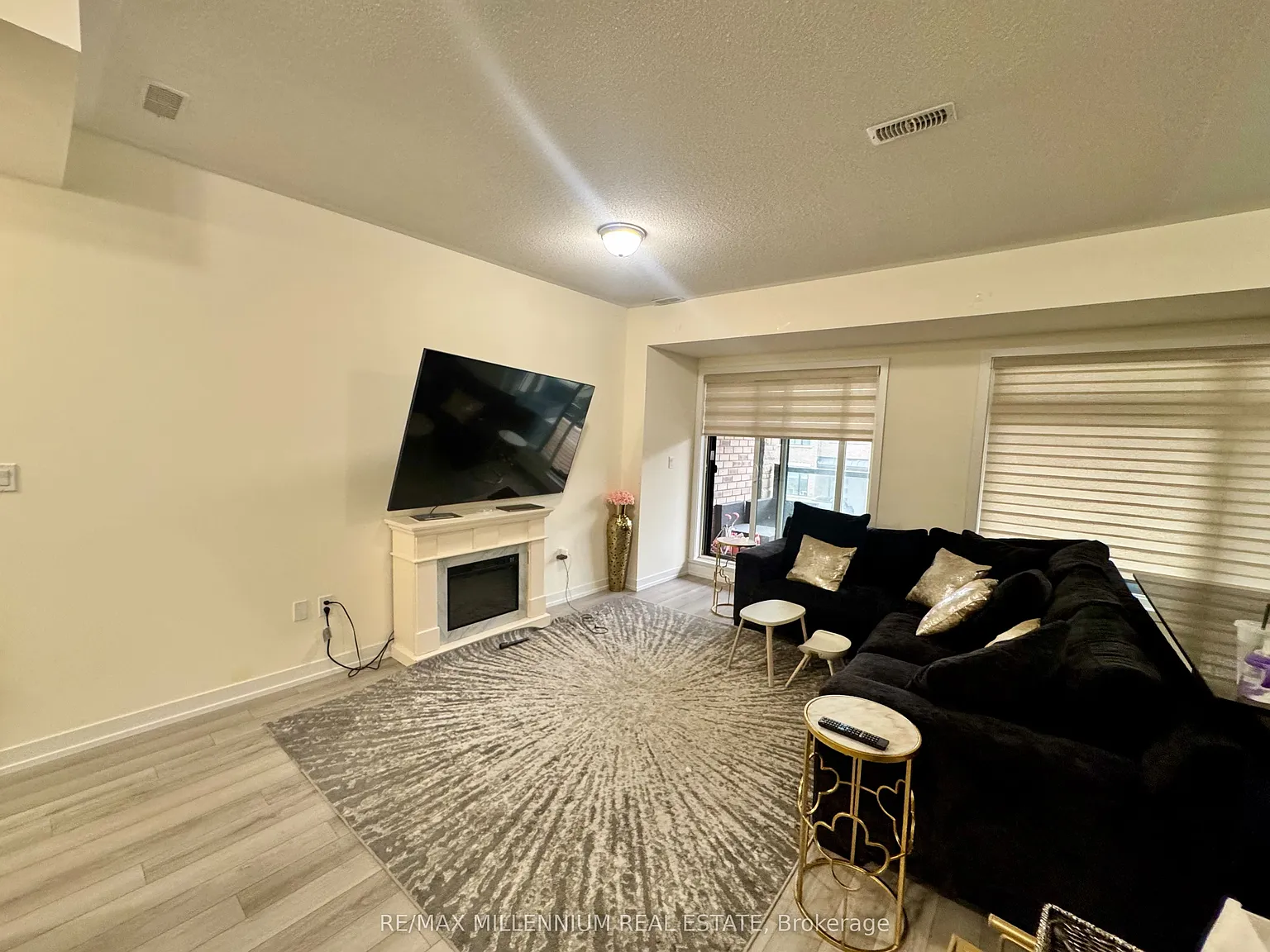 3 bed, $3,300 — Photo 4
