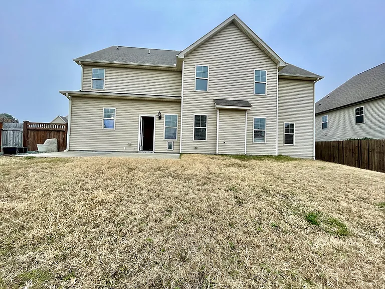 311 Highgrove Dr — Photo 37