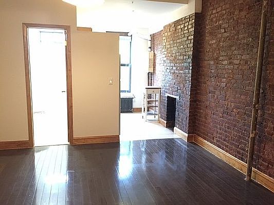 1st image of 2310 1st Ave APT 4S