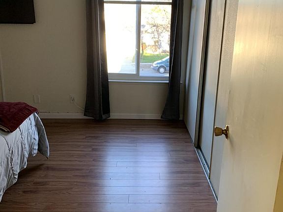 2nd image of 4755 Eagle Lake Dr