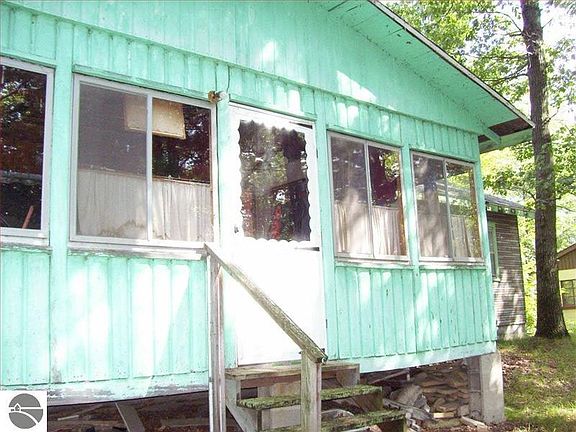 4th image of 1017 S 12th St