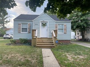 19706 Pawnee Ave, Cleveland, OH 44119