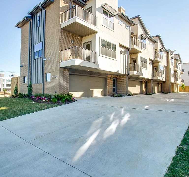 1st image of 2119 Bennett Ave Unit 2