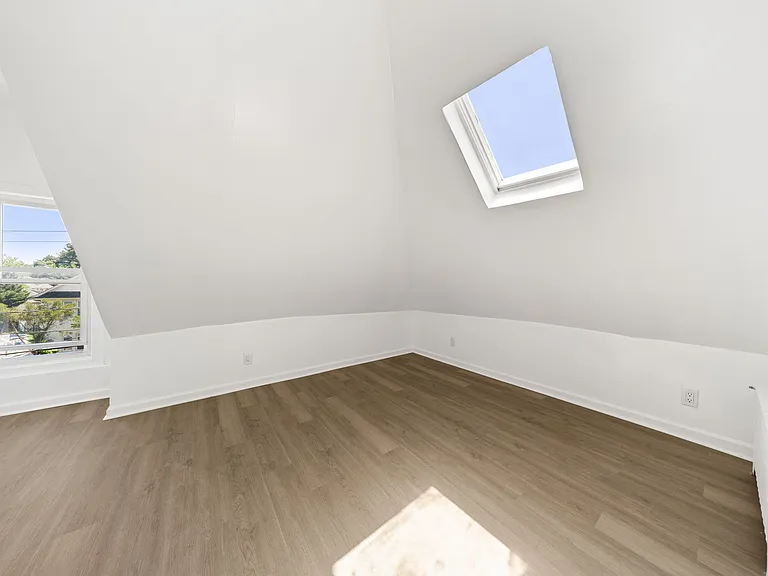 130 Park Ave #2L — Photo 16