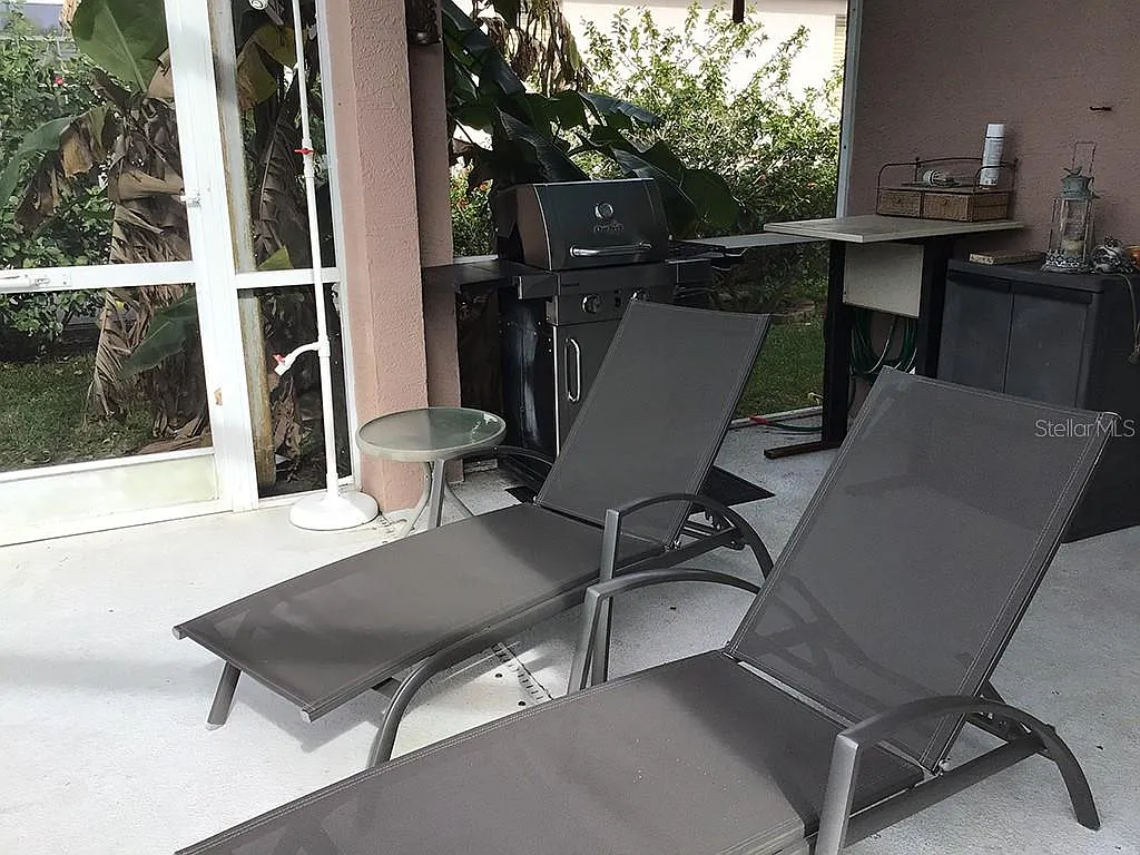 4 bed, 2.0 bath, 1798 sqft, $3,400 — Photo 4