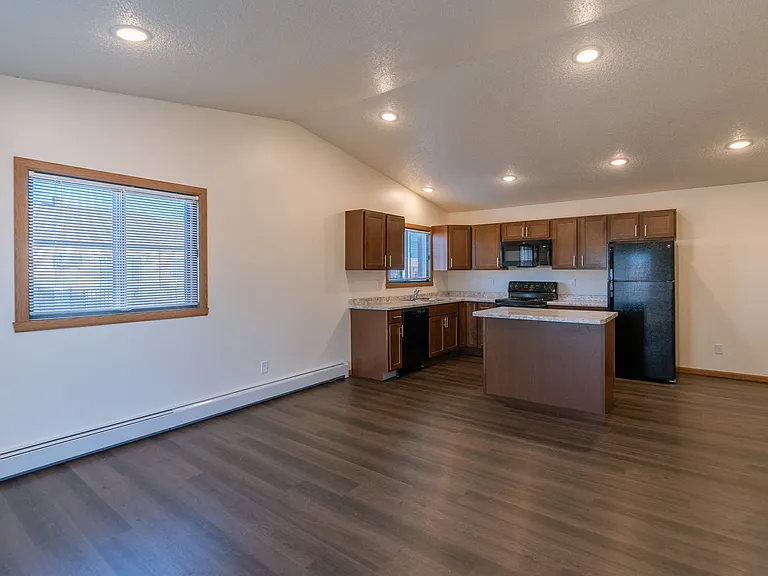 Fargo, ND Westwood Apartments | Kitchen