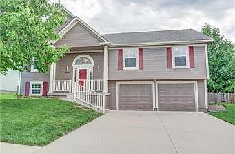 1st image of 2228 NE Summerfield Dr