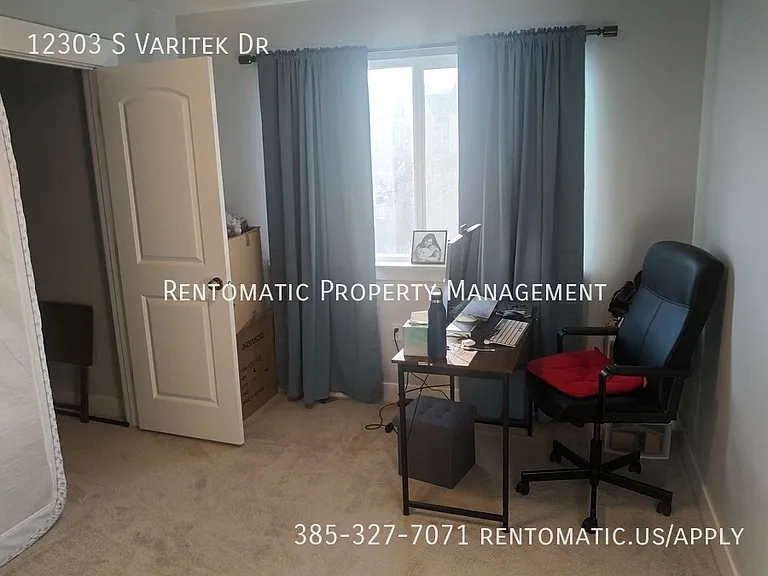 12303 S Varitek Dr — Photo 23