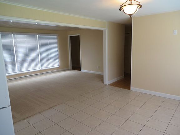 4th image of 41 S River Dr