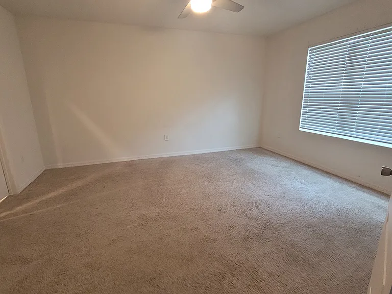 217 Duke Dr — Photo 24