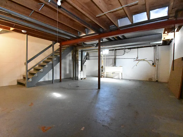 9306 Florence Dr — Photo 19