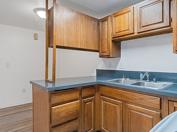 5th image of 12332 End St APT 106