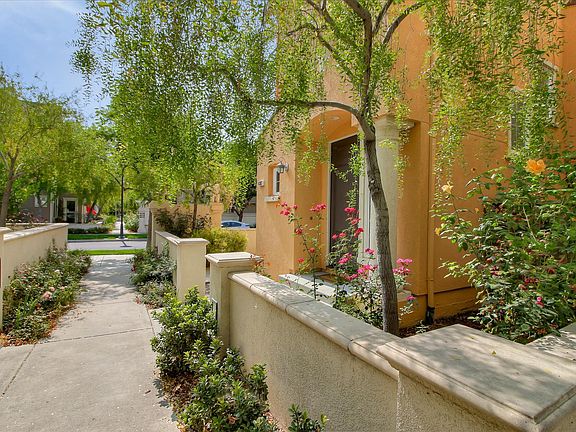 2nd image of 4387 Laird Cir
