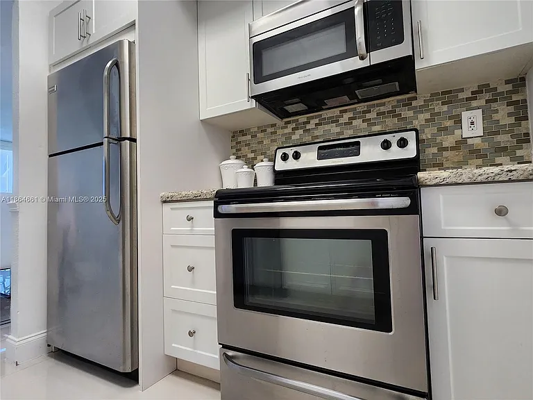 3505 S Ocean Dr #707 — Photo 13