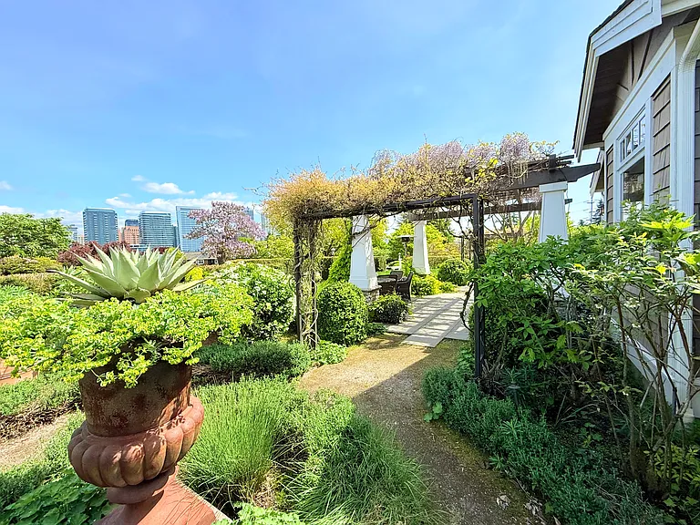 9676 Evergreen Dr NE — Photo 40