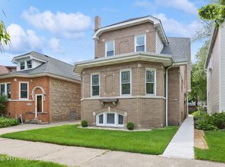 4624 N Kenton Ave, Chicago, IL 60630