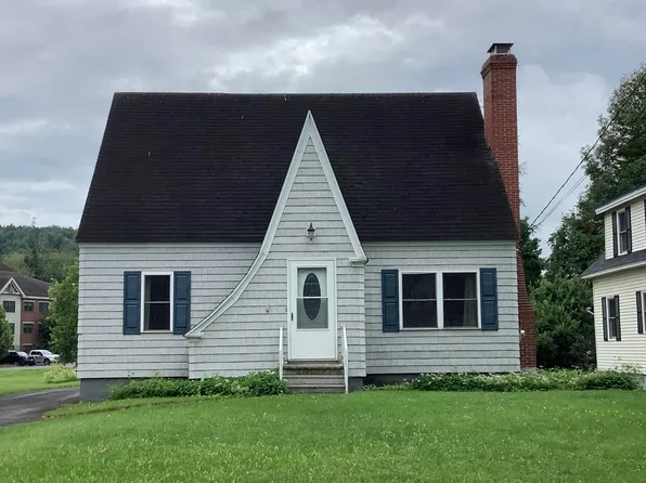 19 Pleasant Street, Fort Kent, ME 04743