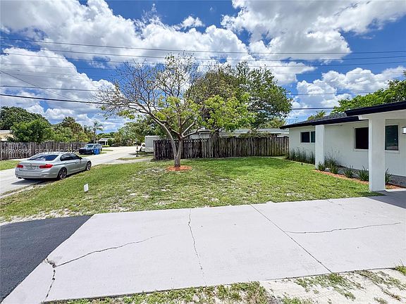 3rd image of 60 NW 47th Ct