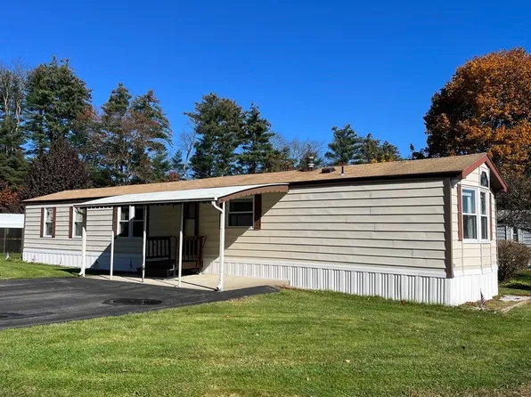 226 Park Cir, Sturbridge, MA 01566