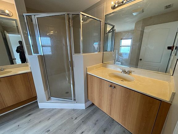 5th image of 2312 Seminole Palms Drive