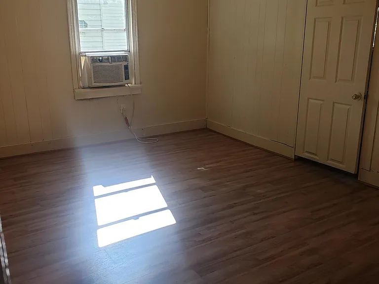 609 Buena Vista St — Photo 11