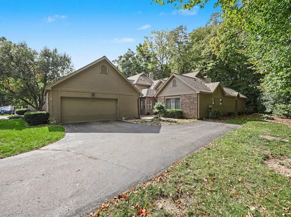 4635 Cottonwood Dr, Ann Arbor, MI 48108