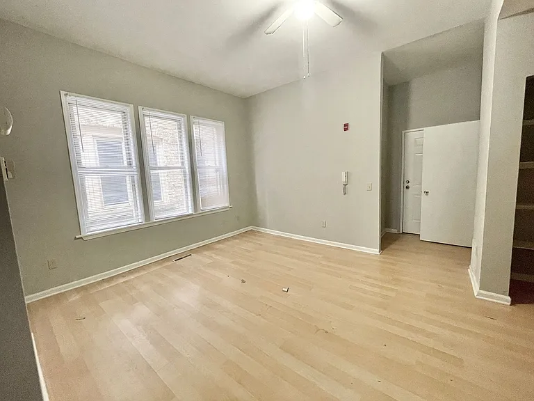 1718-34 E Lafayette Pl — Photo 5