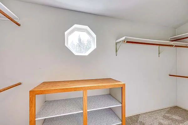 2194 Victoria Ave — Photo 15