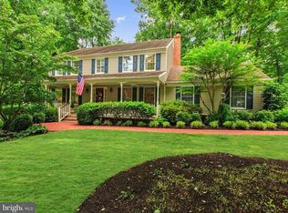 7101 Laketree Ct, Fairfax Station, VA 22039