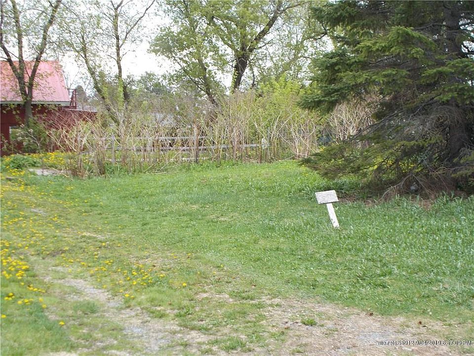 2nd image of 3 Montgomery St