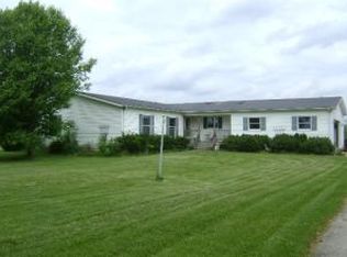 23334 County Line Rd, Kansasville, WI 53139