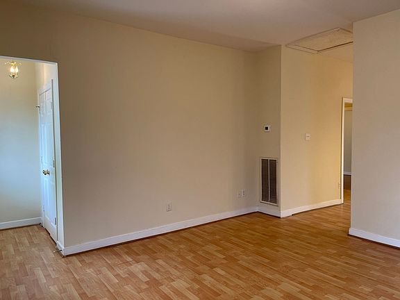 4th image of 1716 Stockton St