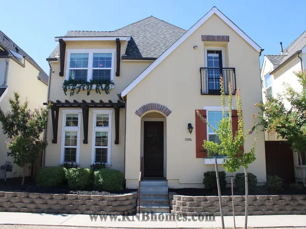 1096 Provence Village Dr, Roseville, CA 95747