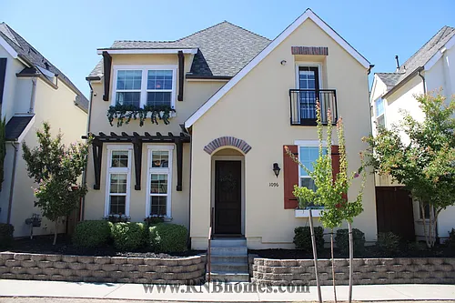 1096 Provence Village Dr Photo 1
