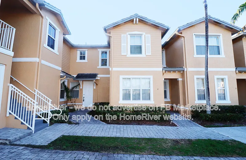 3 bed, 3.0 bath, 1365 sqft, $1,950 — Photo 4