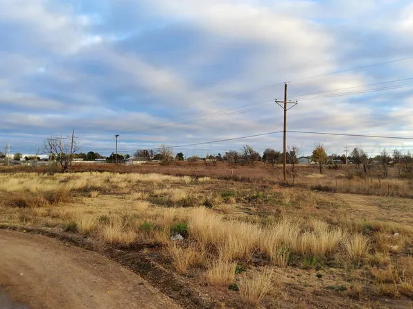 S Robey Ave, Fritch, TX 79036