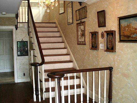 Center Hallway