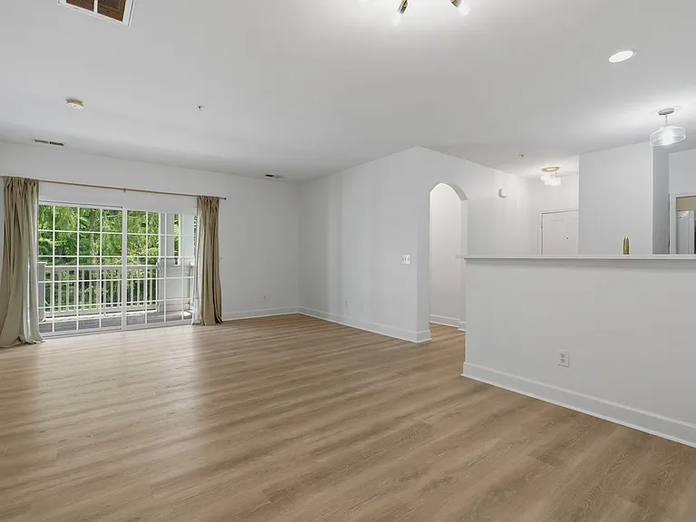 4846 Bevendean Dr #C9 — Photo 12