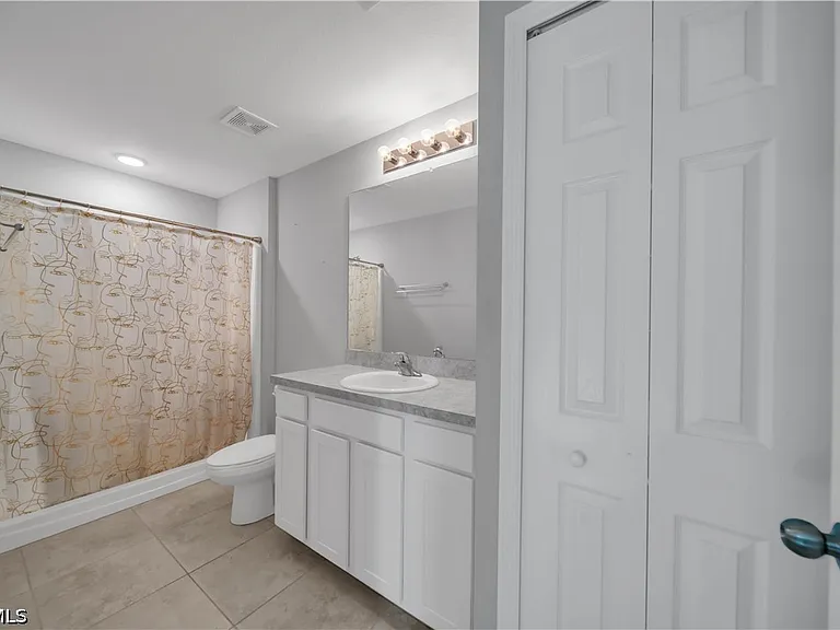 2617 53rd St W — Photo 12